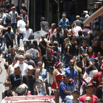 Consumidores podem renegociar dívidas bancárias até 31 de agosto