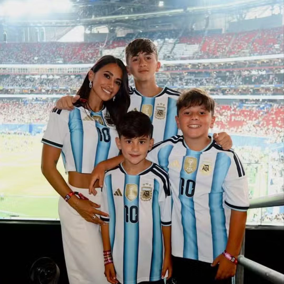 Antonela Roccuzzo, mulher de Messi, comemora vitória da Argentina na Copa do Mundo: ‘Vamos à final’
