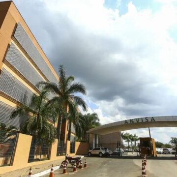 Anvisa proíbe venda de azeite e doces por irregularidades; saiba quais