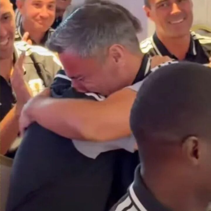 Árbitro se emociona ao ser escolhido para apitar a final da Copa do Mundo 2026; veja vídeo