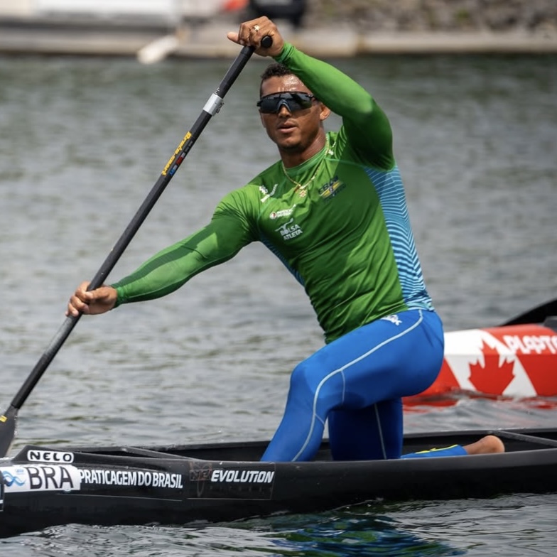 Baiano Isaquias Queiroz brilha no Canadá e leva ouro no Pan-Americano de Canoagem