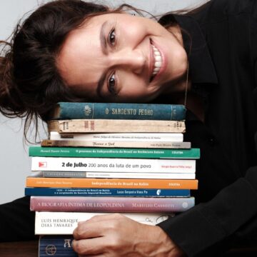 Baiana Manuela Dias lança em Salvador livro sobre as heroínas da Independência da Bahia
