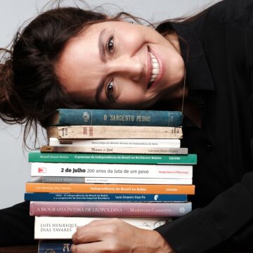 Manuela Dias lança livro sobre heroínas da Independência neste sábado (18) em Salvador