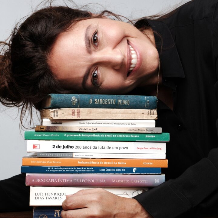 Manuela Dias lança livro sobre heroínas da Independência neste sábado (18) em Salvador