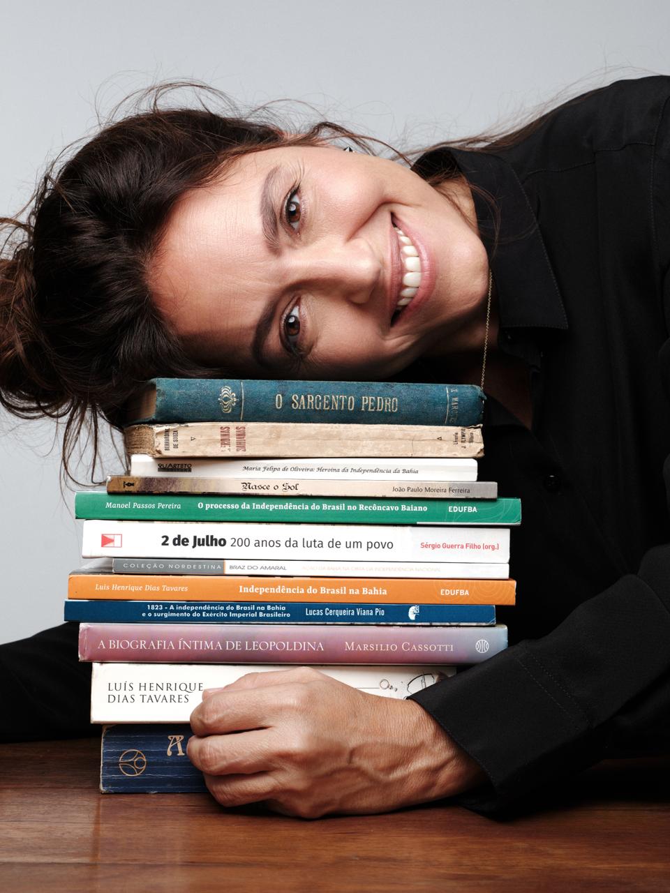 Baiana Manuela Dias lança em Salvador livro sobre as heroínas da Independência da Bahia