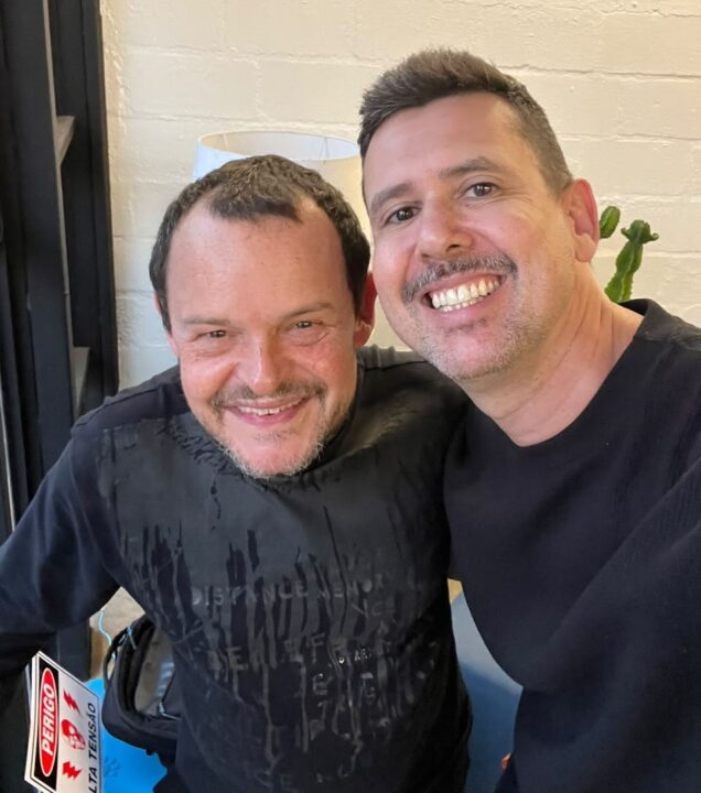 Sucesso argentino “Meu Querido Zelador” ganha versão brasileira estrelada por Matheus Nachtergaele