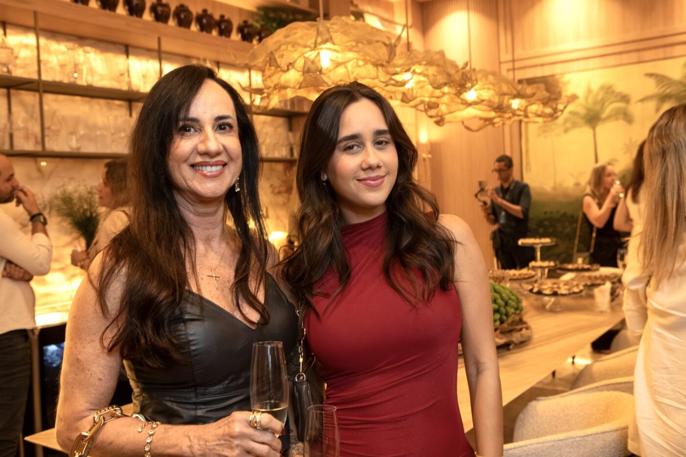 Sônia Barbosa e Bruna Martins