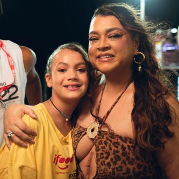 Neta de Preta Gil emociona ao relembrar tratamento da avó contra o câncer: “Achava que era uma virose”