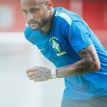Neymar reage a vídeo criado por IA sobre Copa do Mundo de 2030 e emociona fãs
