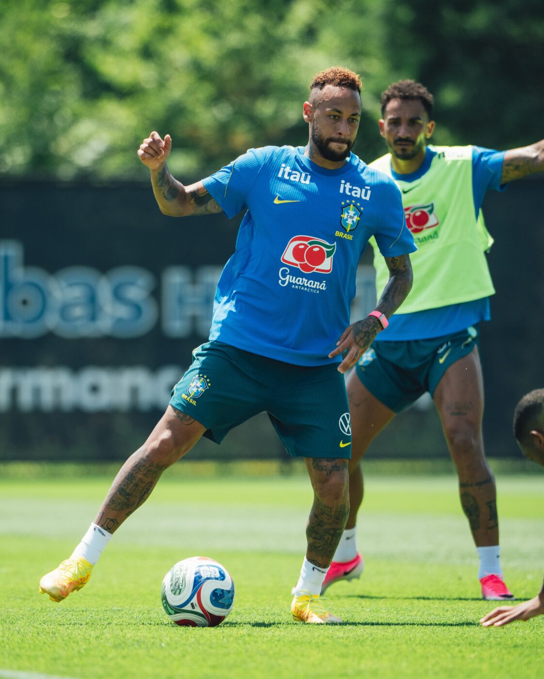 Brasil faz último treino antes de encarar Noruega pelas oitavas