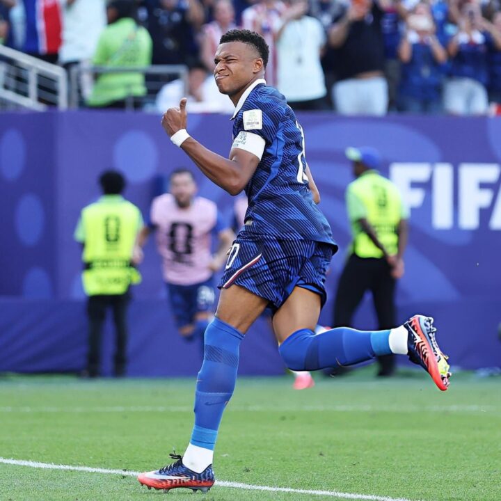 Com gol de Mbappé, França vence Paraguai e avança às quartas da Copa do Mundo
