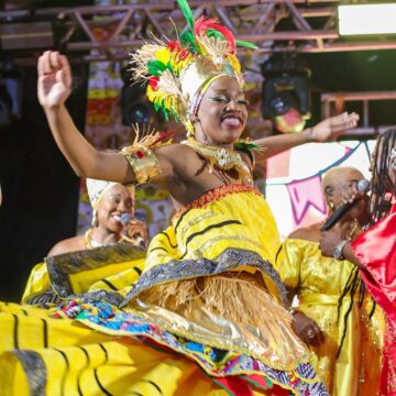 Ilê Aiyê reúne cultura afro e clima junino em festa especial no Pelourinho; veja