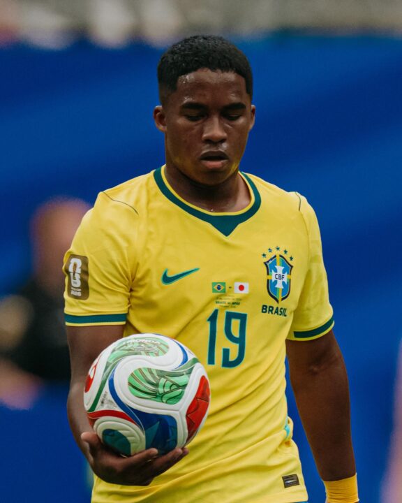 Endrick fala sobre chance na Copa, elogia Ancelotti e cita apoio de Neymar