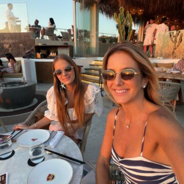 Ticiane Pinheiro e Rafa Justus renovam o bronze em resort de luxo na Grécia; veja