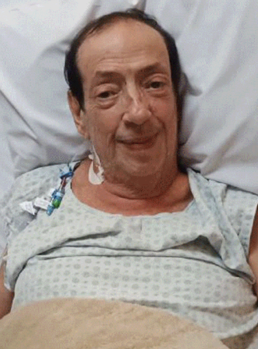 Marcos Oliveira, o eterno Beiçola, volta a se alimentar normalmente após cirurgia