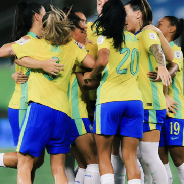 FIFA lança guias para jogadoras grávidas e atletas no pós-parto; veja o que muda