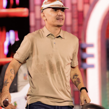 João Gomes é hospitalizado e cancela show na Bahia por problema de saúde