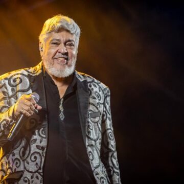 Sidney Magal é confirmado em evento na Praia do Forte após show histórico em Salvador