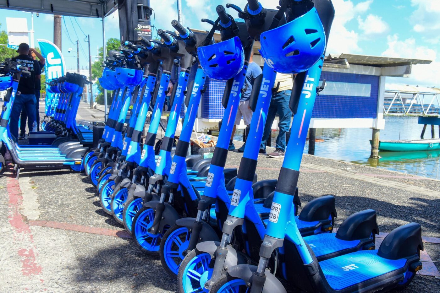 Patinetes elétricos em Salvador completam um ano com mais de 580 mil viagens realizadas