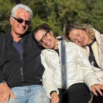 Bianca Rinaldi posa ao lado de enteada: ‘Obrigada por me deixar fazer parte da sua família’
