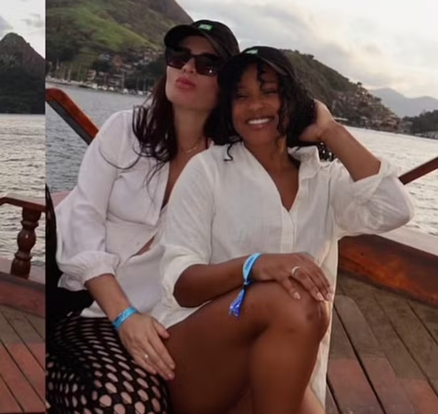 Rebeca Andrade e empresária aparecem com alianças e alimentam rumores de romance