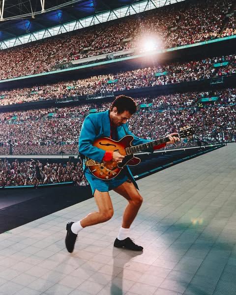 522 toneladas e seis boeings: conheça a estrutura por trás dos shows de Harry Styles no Brasil