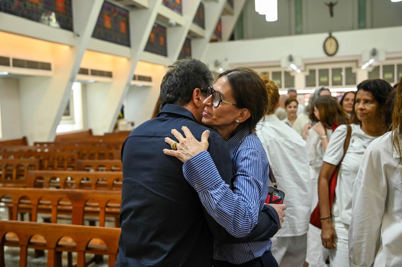 Murilo Benício e Flora Gil