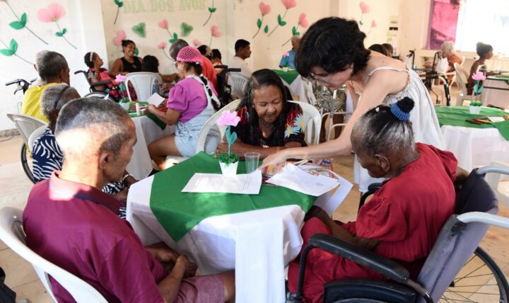 Dia dos Avós: Abrigo Dom Pedro II celebra data com atividades especiais e reencontros familiares