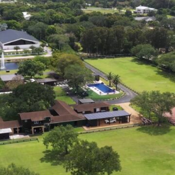 Com 3 hectares, rancho de R$ 45 milhões vira refúgio de Giselle Bündchen aos 46 anos