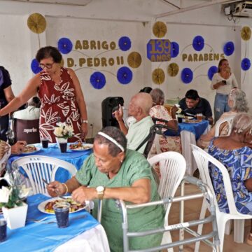 Abrigo Dom Pedro II celebra 139 anos com churrasco e festa para idosos em Salvador
