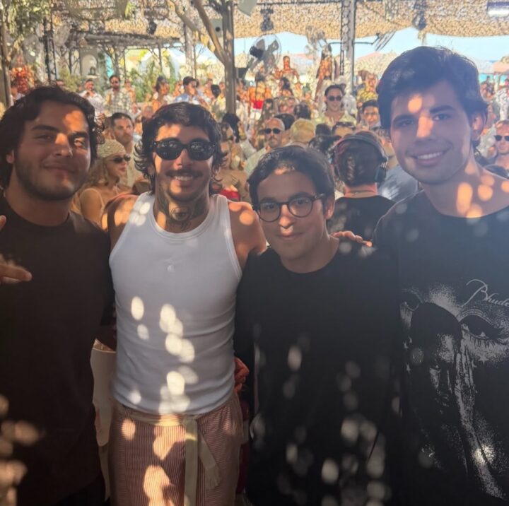 Em Saint-Tropez, Marcelo Sangalo curte balada de DJ famoso ao lado de familiares