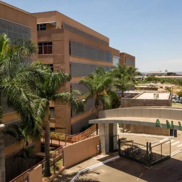 Anvisa aprova uso de medicamentos para lúpus e esclerose múltipla em crianças e adolescentes