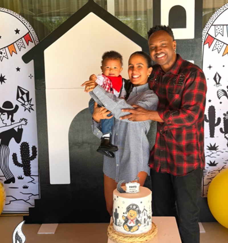 Em clima de arraiá, Carol Peixinho e Thiaguinho celebram os 10 meses do filho Bento