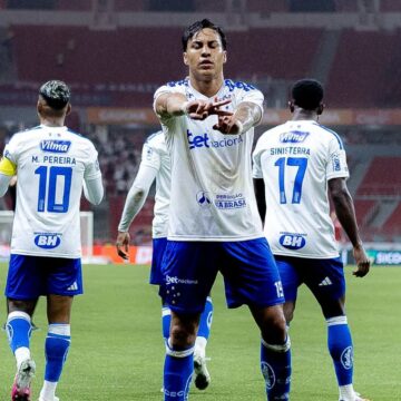 Cruzeiro vence o Internacional por 2 a 1 no Beira-Rio e sobe para sétimo no Brasileirão