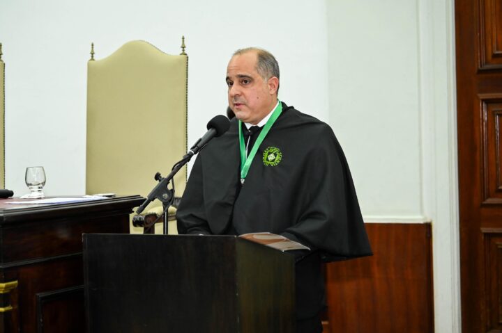 Dr. Manoel Sarno toma posse como membro titular da Academia de Medicina da Bahia; veja fotos