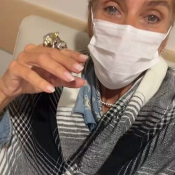 Adriane Galisteu relata susto após levar mãe ao hospital: “Fico apavorada”
