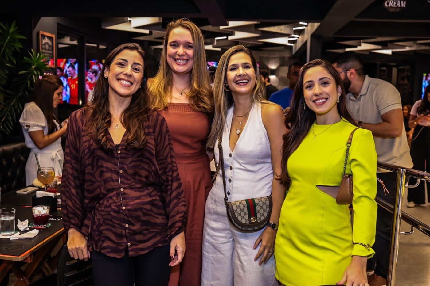 Lua Flores, Débora Cerqueira, Carolina Woglay e Fanny Lisboa