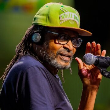Aos 71 anos, Edson Gomes passa mal antes de show e é substituído pelo filho no Ceará