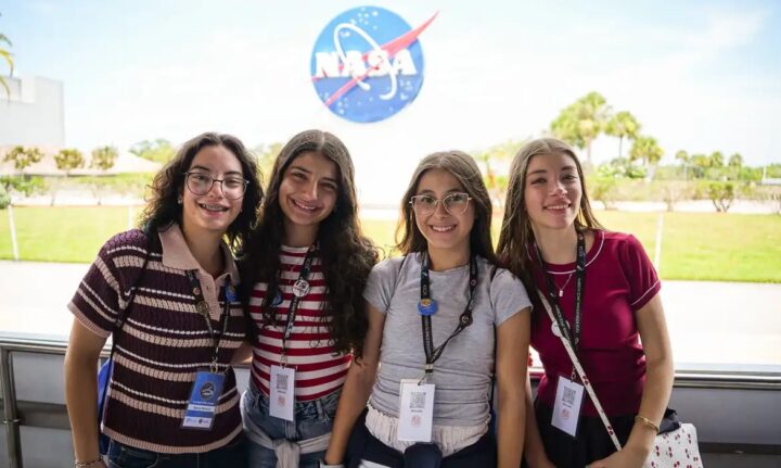 Estudantes brasileiras vencem concurso internacional com projeto sobre câncer de mama