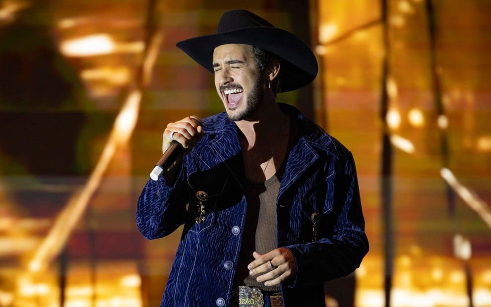 Filipe Bragança descarta carreira no sertanejo após sucesso de João Raul em ‘Coração Acelerado’