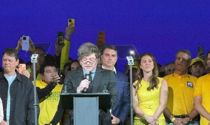Após ofensas de Milei a Lula e Moraes, Itamaraty chama embaixador para consulta