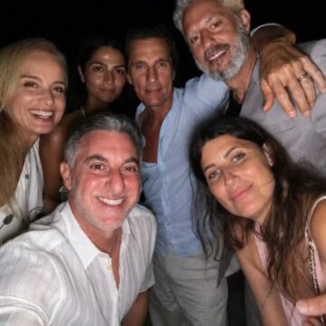 Luciano Huck e Angélica aproveitam férias na Grécia ao lado de estrelas americanas