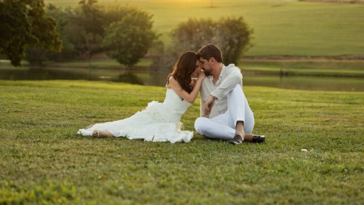 Miss Brasil Julia Gama faz ensaio de pré-casamento em clima de romance