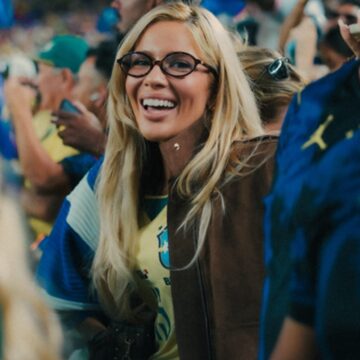 Karoline Lima abre álbum na Copa do Mundo e posa ao lado de ‘selesposas’ nos Estados Unidos