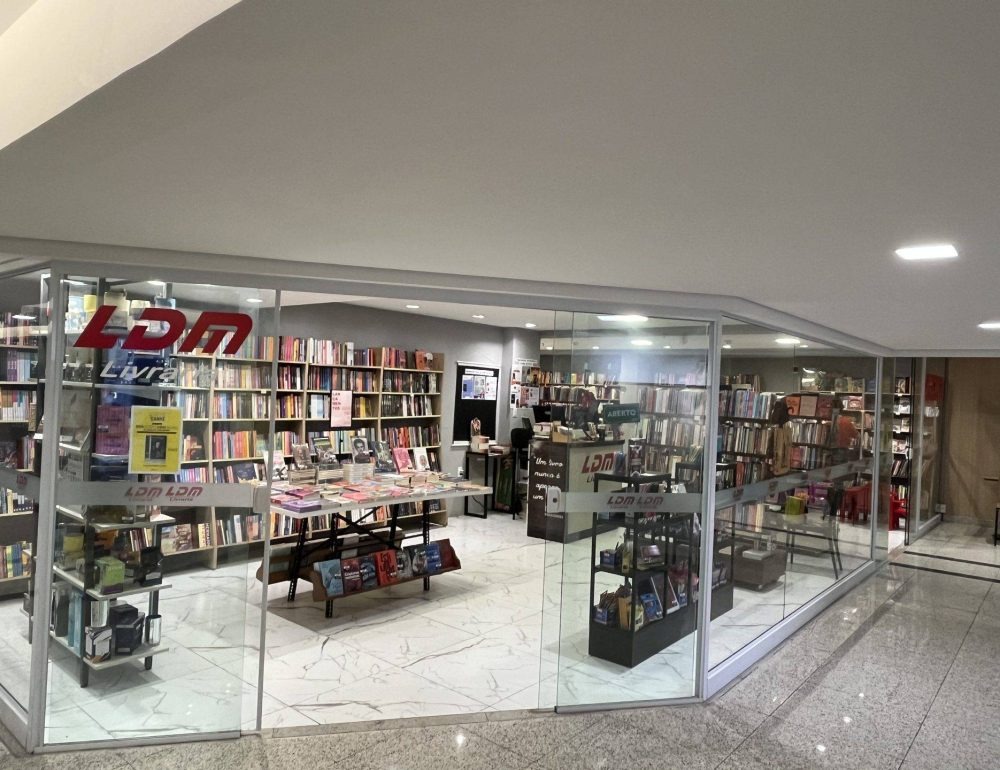 Livraria LDM celebra 34 anos com feira de livros, saraus e programação gratuita em Salvador