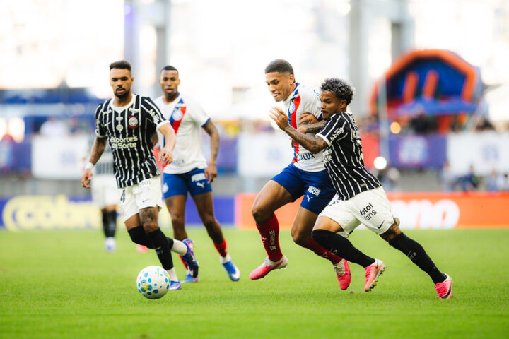 Bahia x Corinthians: primeiro tempo termina em empate e confusão em campo