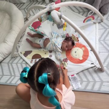 Lore Improta se derrete ao mostrar Liz brincando com o irmão caçula: “Amo vocês”