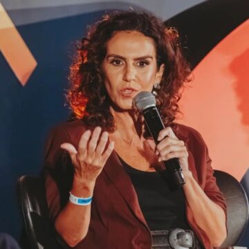 PF aponta que Daniel Vorcaro e publicitário tentaram obter informações sobre Malu Gaspar para intimidar jornalista