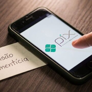 Presidente Lula sanciona criação do ‘Pix Pensão’; entenda como vai funcionar