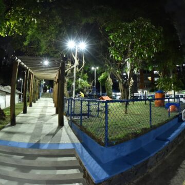 Praça na Pituba passa por requalificação e ganha novos espaços de lazer